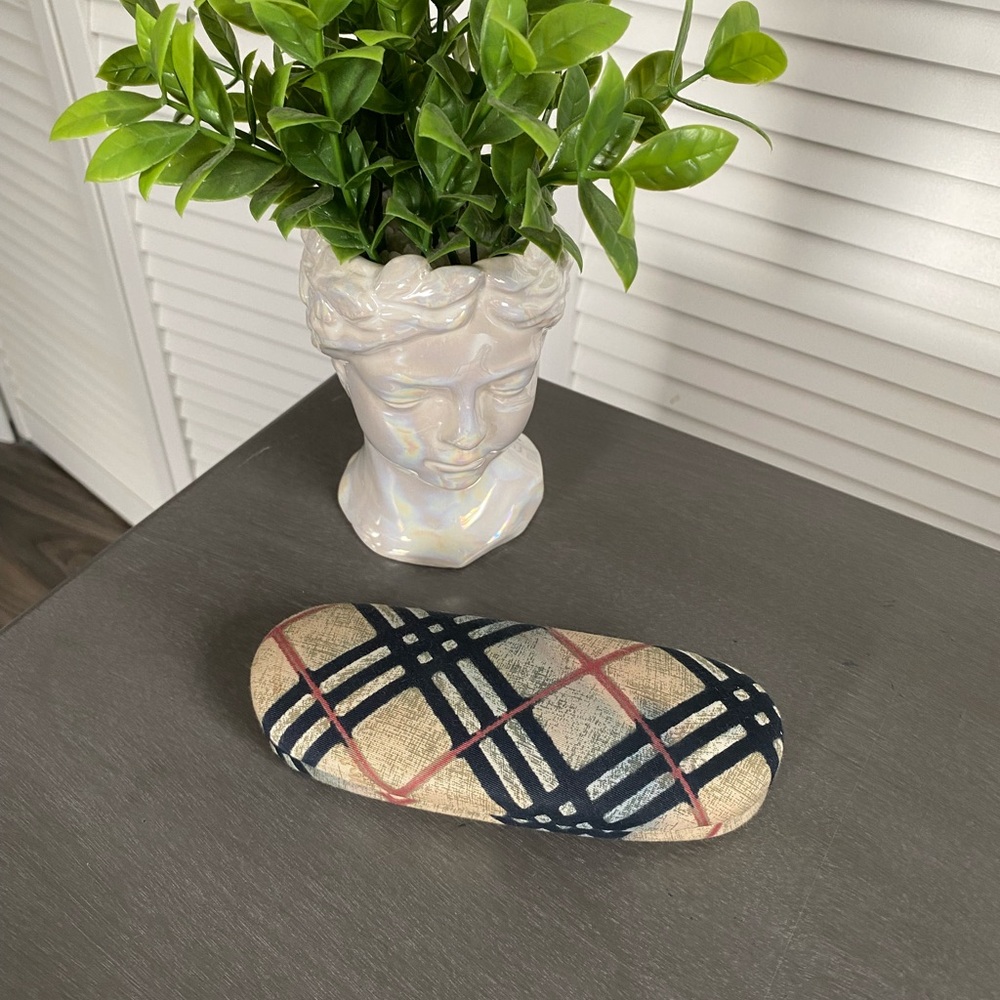 Burberry Nova Check Sunglasses / Eyeglasses case